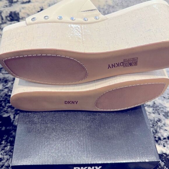 Dkny Alvy Studded Platform Wedge Slide Sandals - Eggnog, shoes 9.5 new - Picture 5 of 9